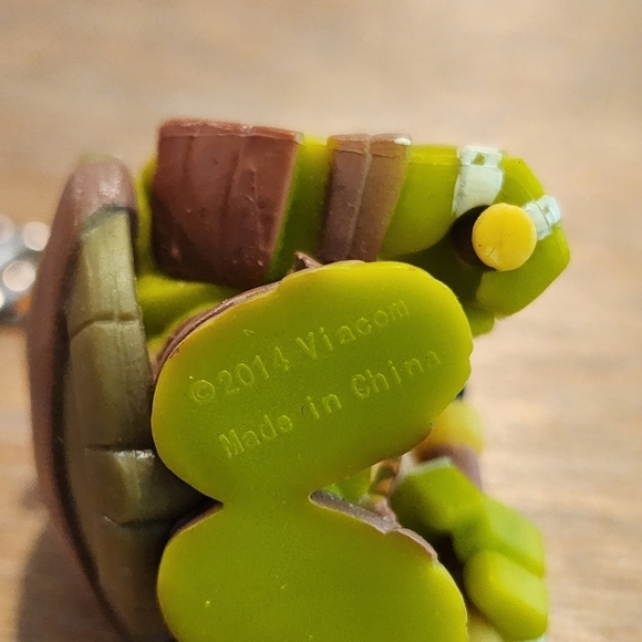 Teenage Mutant Ninja Turtle Keychain 2014 Viacom - Picture 5 of 5